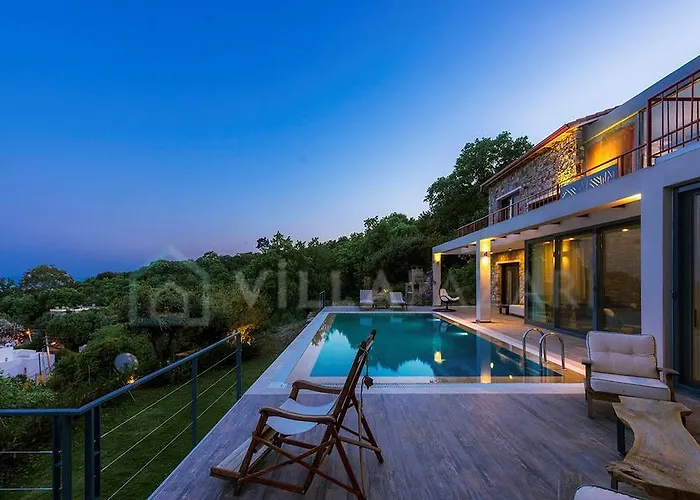 Deluxe Villa